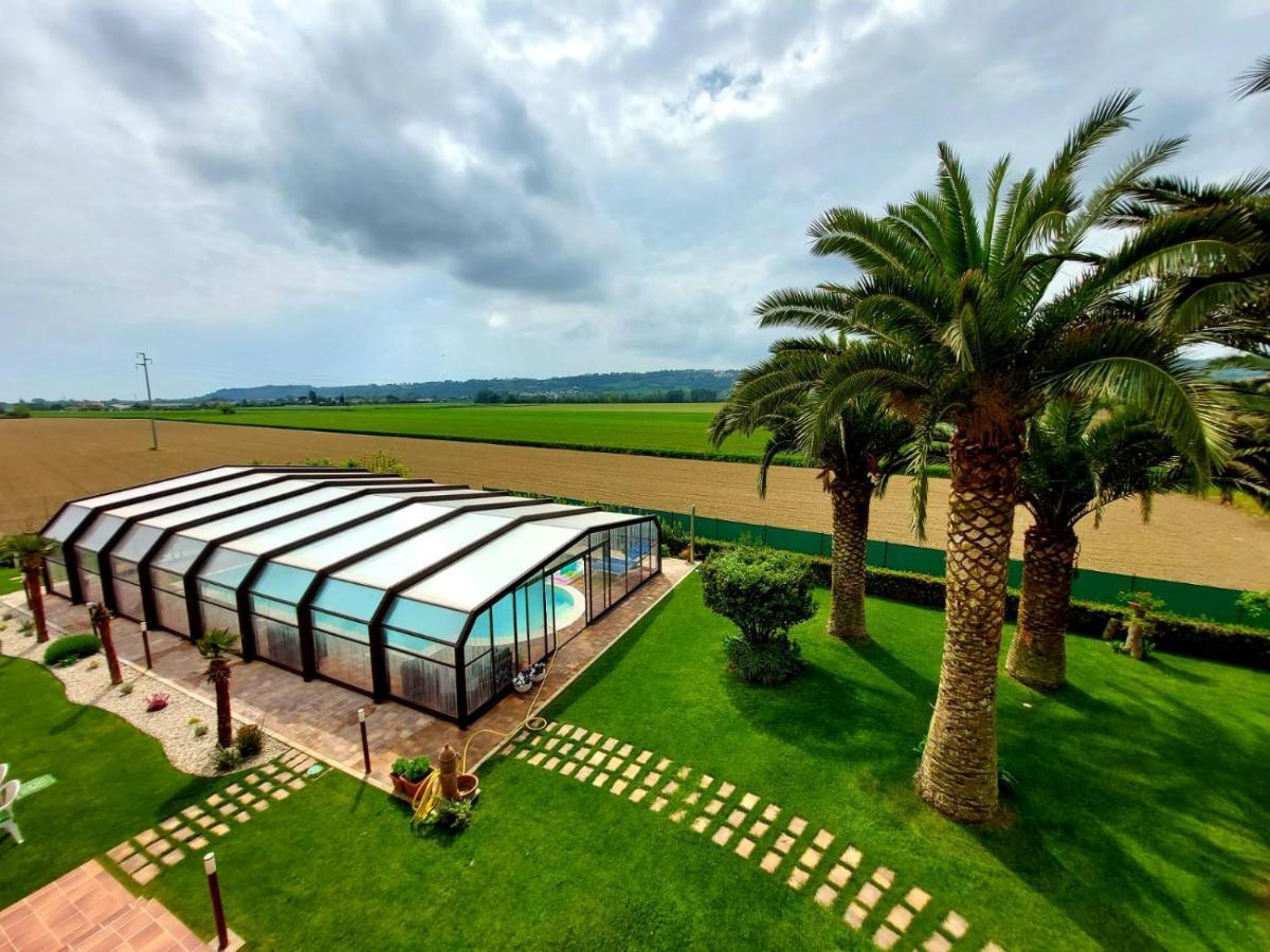 B&B Sotto Le Palme Molino Ciccolini Exteriér fotografie